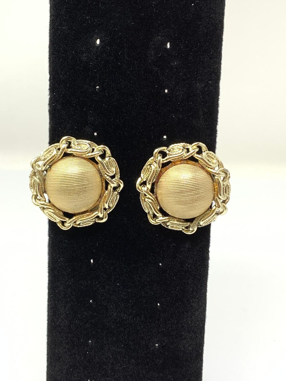 Vintage Clip On Earrings Gold Tone Metal Circular Chain Detail